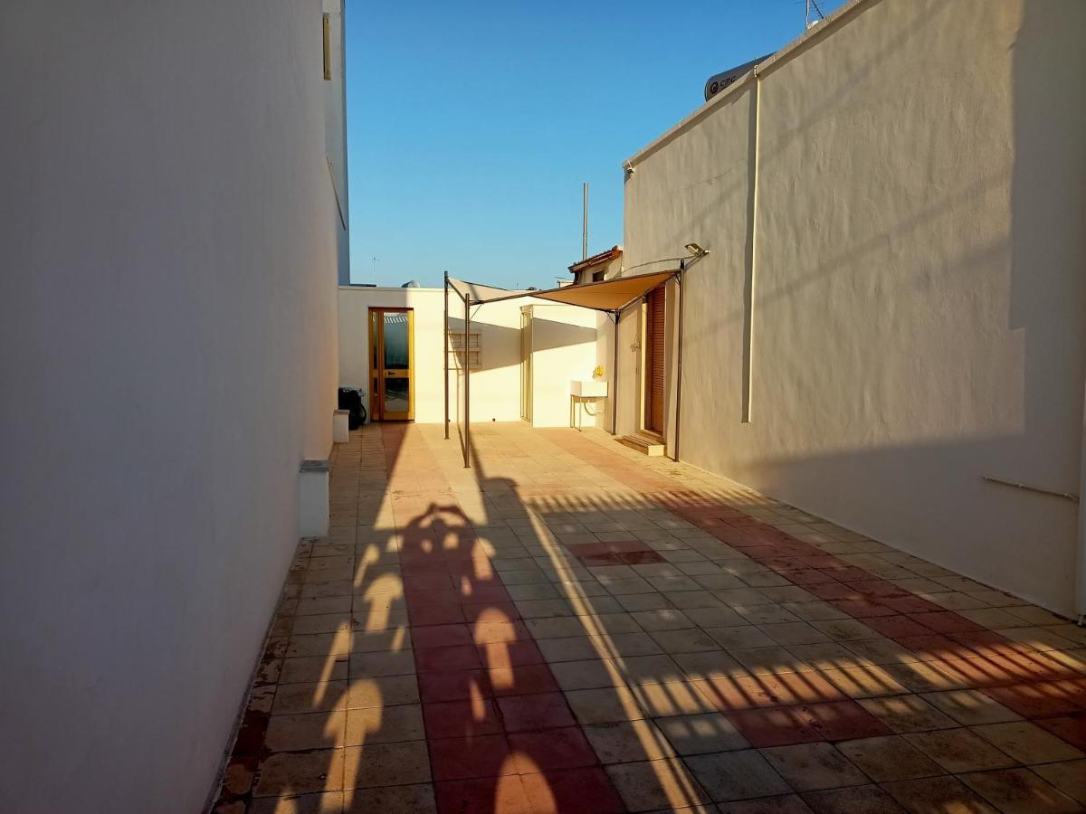 Casa Vacanze Da Lui' Torre Lapillo Eksteriør billede